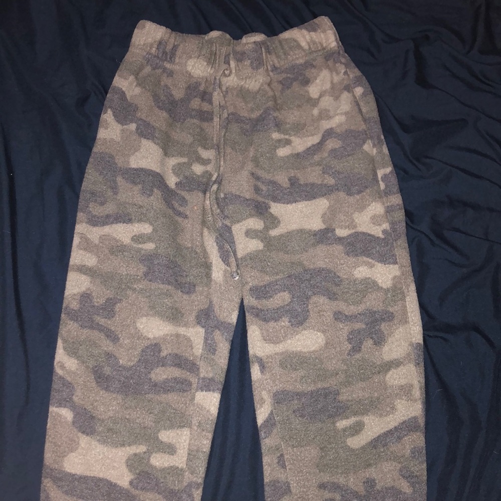 camo joggers